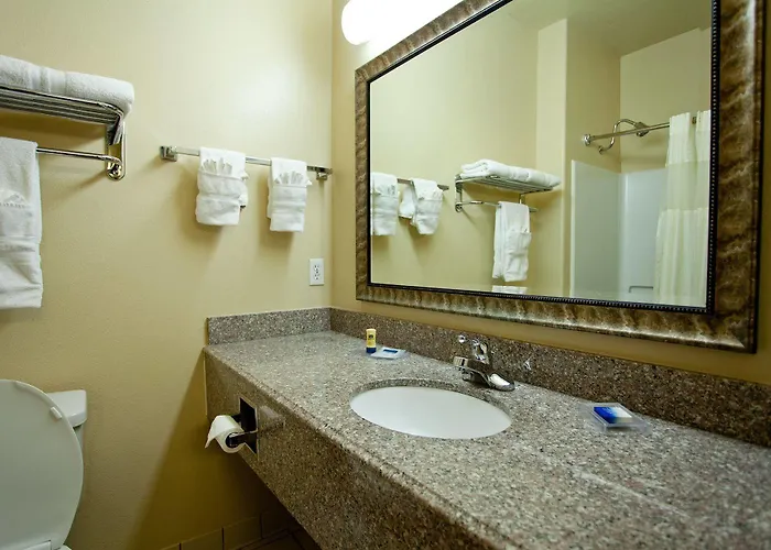 Western & 3* Tulsa